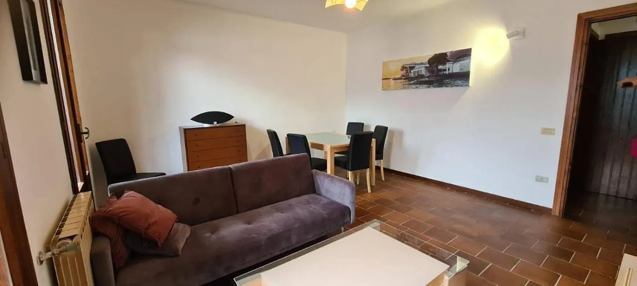 Casa Vacanza Giulia Apartment Tavernola Bergamasca Italy