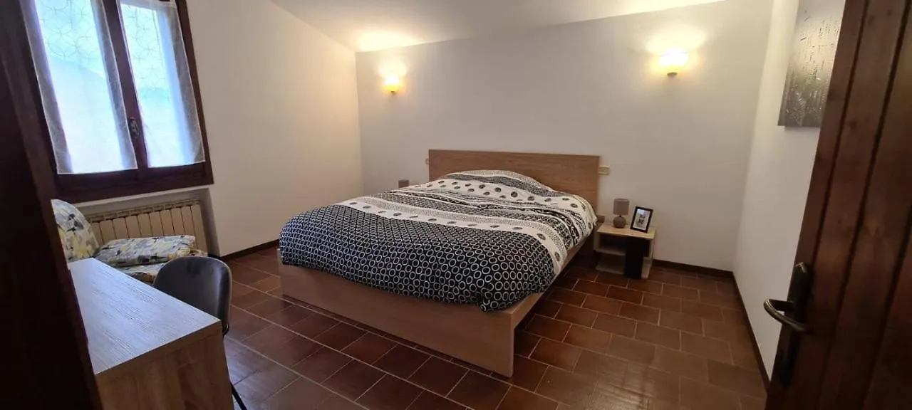 Casa Vacanza Giulia Apartment Tavernola Bergamasca 0*,  Italy