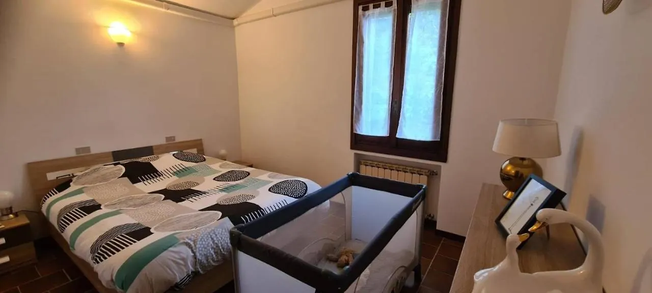 Casa Vacanza Giulia Apartment Tavernola Bergamasca
